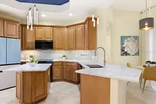 1064 Ceasars Ct, Mount Dora, FL 32757 - Photo 7