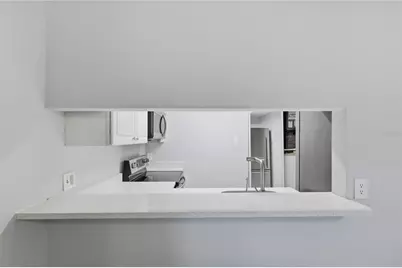 3801 N Oak Drive #A72, Tampa, FL 33611 - Photo 13
