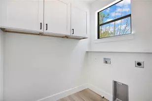 136 E Esther St, Orlando, FL 32806 - Photo 29