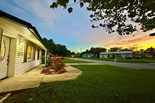 1987 Mosswood Dr, Melbourne, FL 32935 - Photo 55