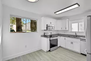 4126 Plantation Cove Dr, Orlando, FL 32810 - Photo 3