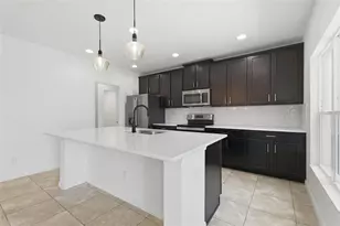 652 Samuel Pl, Davenport, FL 33837 - Photo 7