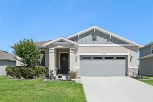 10053 Spring Lake Dr, Clermont, FL 34711 - Photo 1