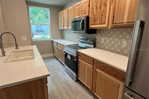 1042 36th St, Orlando, FL 32805 - Photo 5