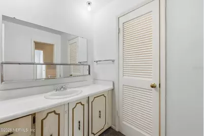 8153 Sutton Place N, Jacksonville, FL 32217 - Photo 25