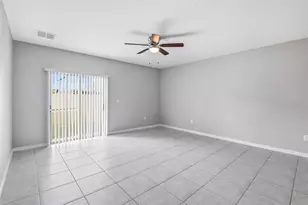 7329 Canterbury Bells Ct, Tampa, FL 33619 - Photo 15