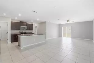 7329 Canterbury Bells Ct, Tampa, FL 33619 - Photo 13