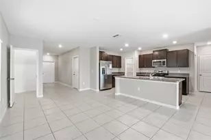 7329 Canterbury Bells Ct, Tampa, FL 33619 - Photo 19