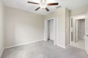 7329 Canterbury Bells Ct, Tampa, FL 33619 - Photo 47