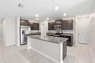 7329 Canterbury Bells Ct, Tampa, FL 33619 - Photo 21