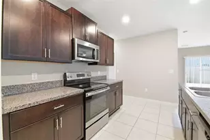 7329 Canterbury Bells Ct, Tampa, FL 33619 - Photo 25