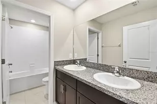 7329 Canterbury Bells Ct, Tampa, FL 33619 - Photo 51