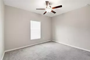 7329 Canterbury Bells Ct, Tampa, FL 33619 - Photo 45