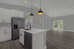 1126 S Thompson Ave, Deland, FL 32720 - Photo 11