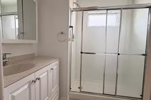 2514 17th St Ln W, Bradenton, FL 34205 - Photo 3