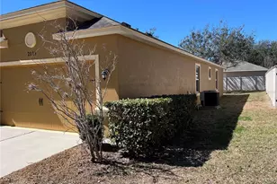 2115 Waseca Ln, Leesburg, FL 34748 - Photo 3