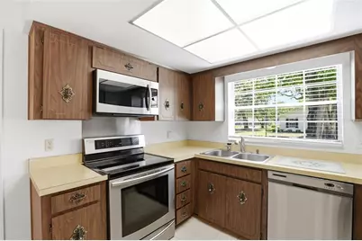 5082 Jennifer Place, Orlando, FL 32807 - Photo 9