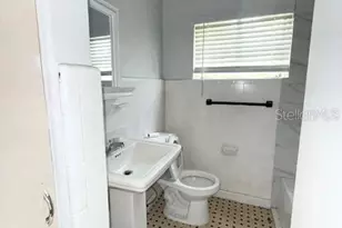 1016 Alba Dr, Orlando, FL 32804 - Photo 11