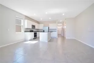 5359 Pinecone Ct, Wildwood, FL 34785 - Photo 9