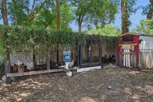 605 E Lakeview Ave, Eustis, FL 32726 - Photo 25