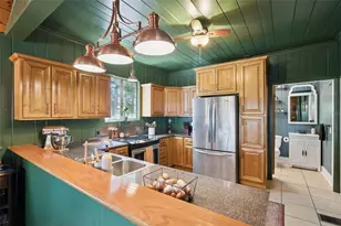 605 E Lakeview Ave, Eustis, FL 32726 - Photo 11