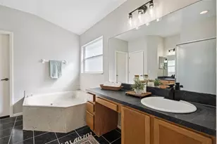 12620 Waterhaven Cir, Orlando, FL 32828 - Photo 13
