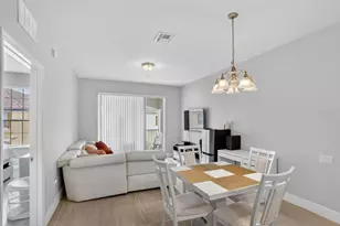 3332 Robert Trent Jones Dr, Orlando, FL 32835 - Photo 3