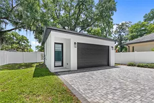 902 Shady Ln Dr, Orlando, FL 32804 - Photo 45
