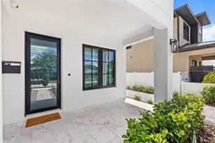 902 Shady Ln Dr, Orlando, FL 32804 - Photo 3