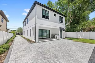 902 Shady Ln Dr, Orlando, FL 32804 - Photo 49
