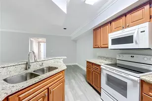 738 Crest Pines Dr, Orlando, FL 32828 - Photo 9