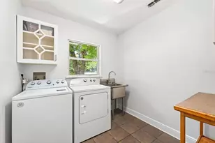 2706 Hargill Dr, Orlando, FL 32806 - Photo 23