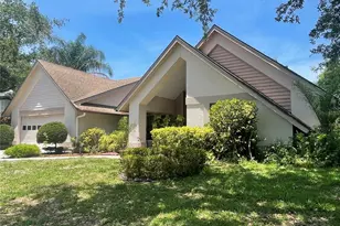 4696 Long Lake Dr, Sarasota, FL 34233 - Photo 3
