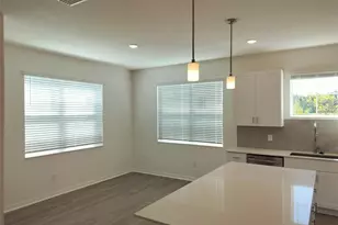 1358 Kings Crown St, Mount Dora, FL 32757 - Photo 7