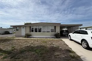 171 Paradise N, Leesburg, FL 34788 - Photo 1