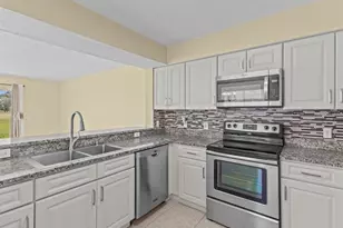 13839 Fairway Island Dr, Orlando, FL 32837 - Photo 5