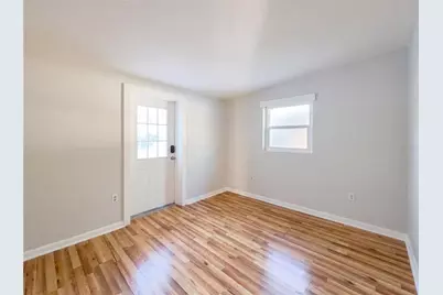 911 New York Street, Edgewater, FL 32132 - Photo 7