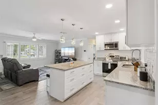 1761 65th Ave N, Saint Petersburg, FL 33702 - Photo 9