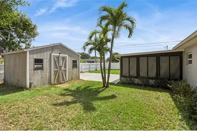 1761 65th Avenue N, Saint Petersburg, FL 33702 - Photo 27