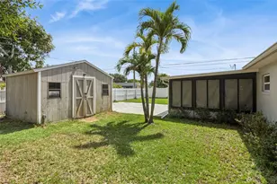 1761 65th Ave N, Saint Petersburg, FL 33702 - Photo 27