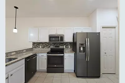1590 Vienna Square Drive, Winter Haven, FL 33884 - Photo 5