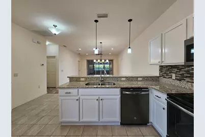 1590 Vienna Square Drive, Winter Haven, FL 33884 - Photo 7