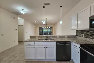 1590 Vienna Square Dr, Winter Haven, FL 33884 - Photo 7