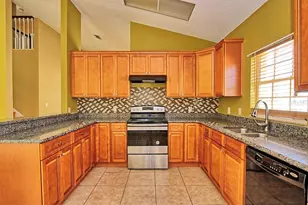 4335 Creekside Blvd, Kissimmee, FL 34746 - Photo 3