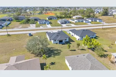 1021 Chiquita Boulevard N, Cape Coral, FL 33993 - Photo 37