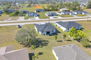 1021 Chiquita Blvd N, Cape Coral, FL 33993 - Photo 37