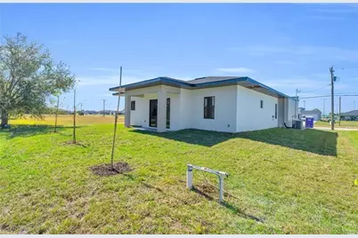 1021 Chiquita Boulevard N, Cape Coral, FL 33993 - Photo 35
