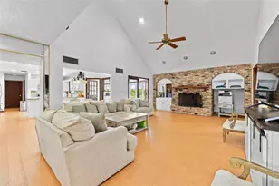 5750 Oak Hollow Ln, Oviedo, FL 32765 - Photo 21