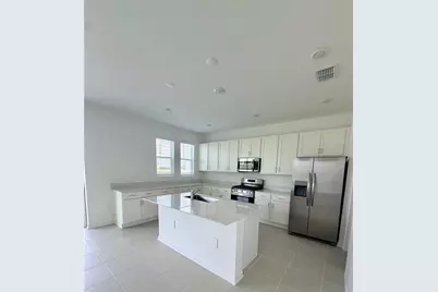 7436 Capstone Drive, Groveland, FL 34736 - Photo 3