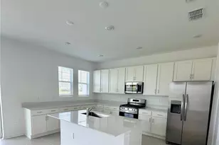 7436 Capstone Dr, Groveland, FL 34736 - Photo 3